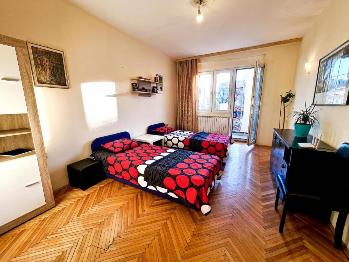 Fantazy Apartment Main Square Skopje Exteriör bild