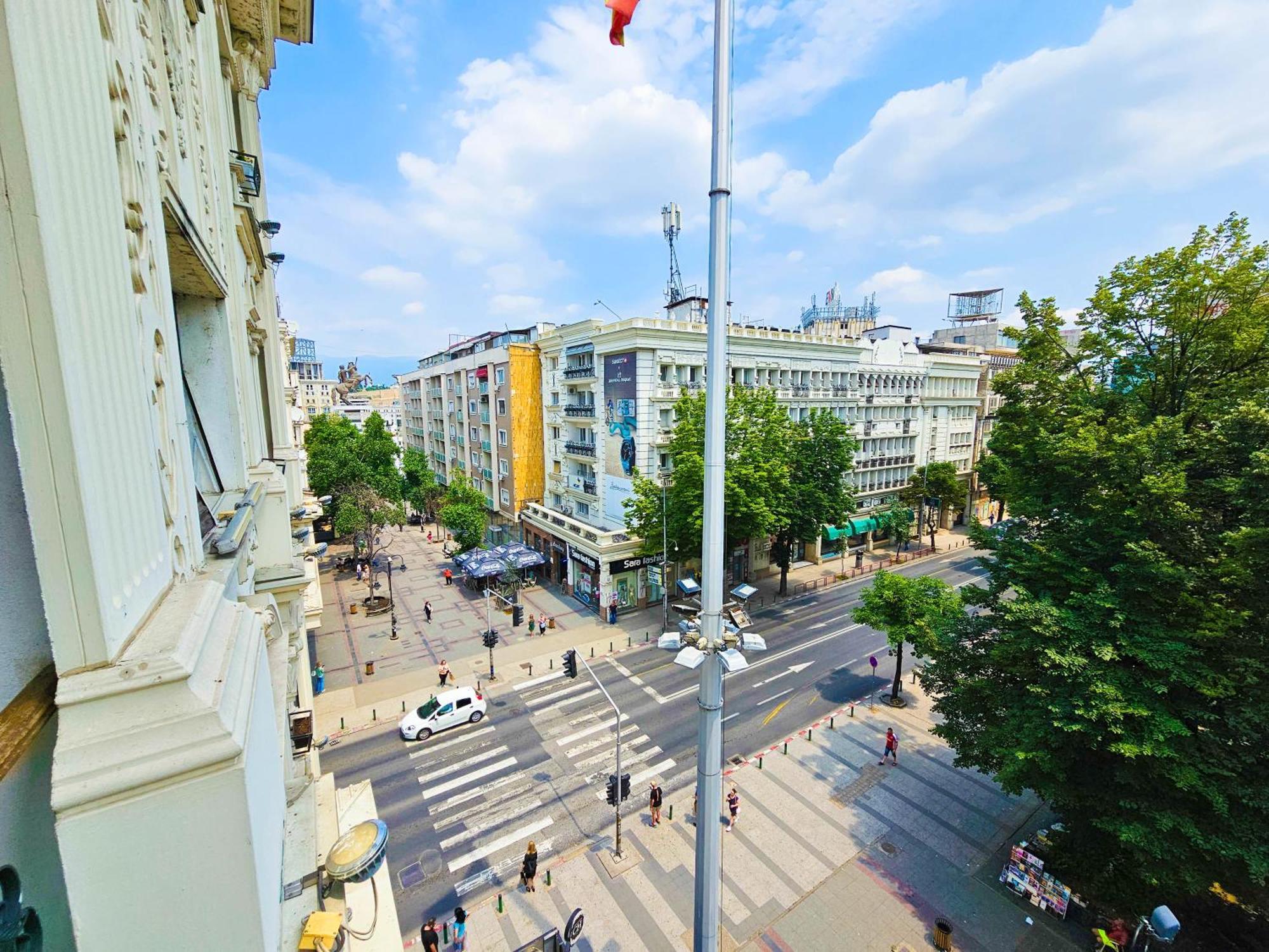 Fantazy Apartment Main Square Skopje Exteriör bild