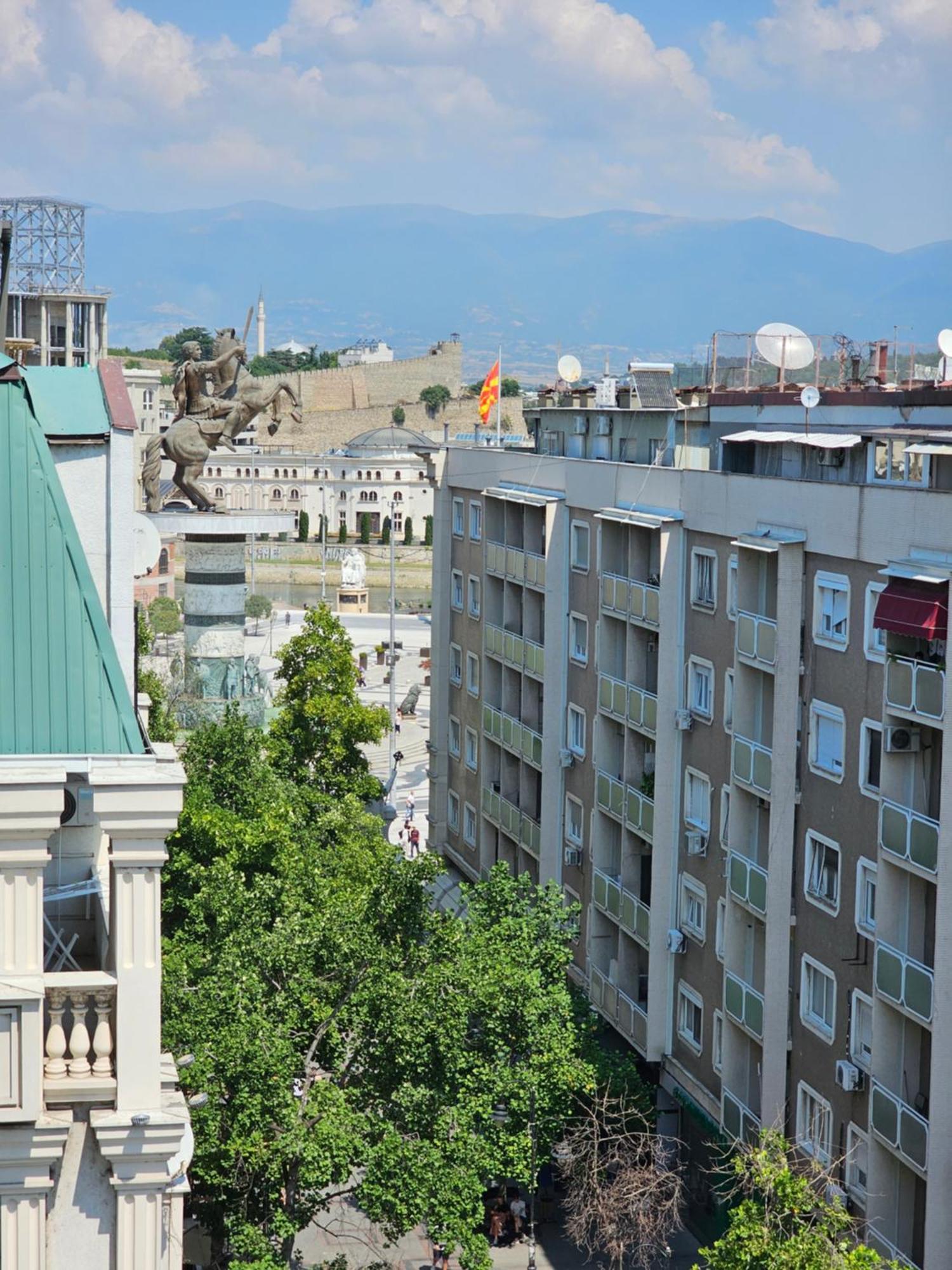 Fantazy Apartment Main Square Skopje Exteriör bild